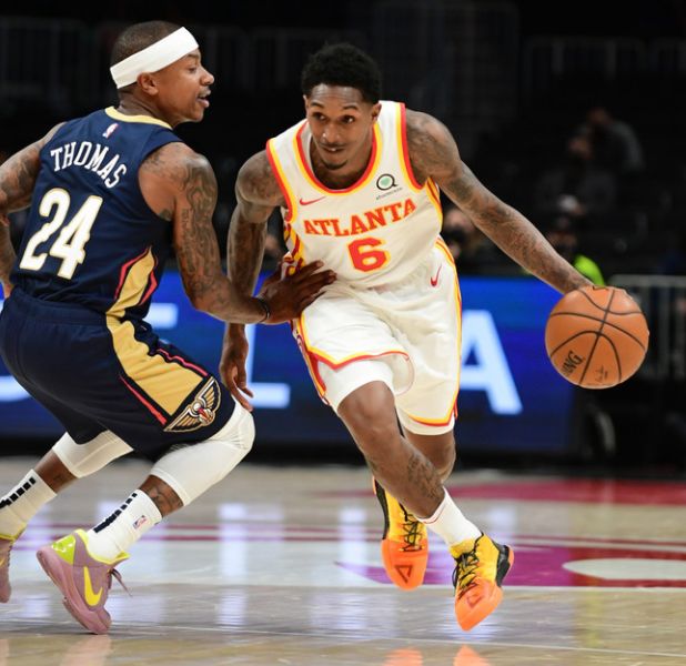 出色也是她 出色也是她