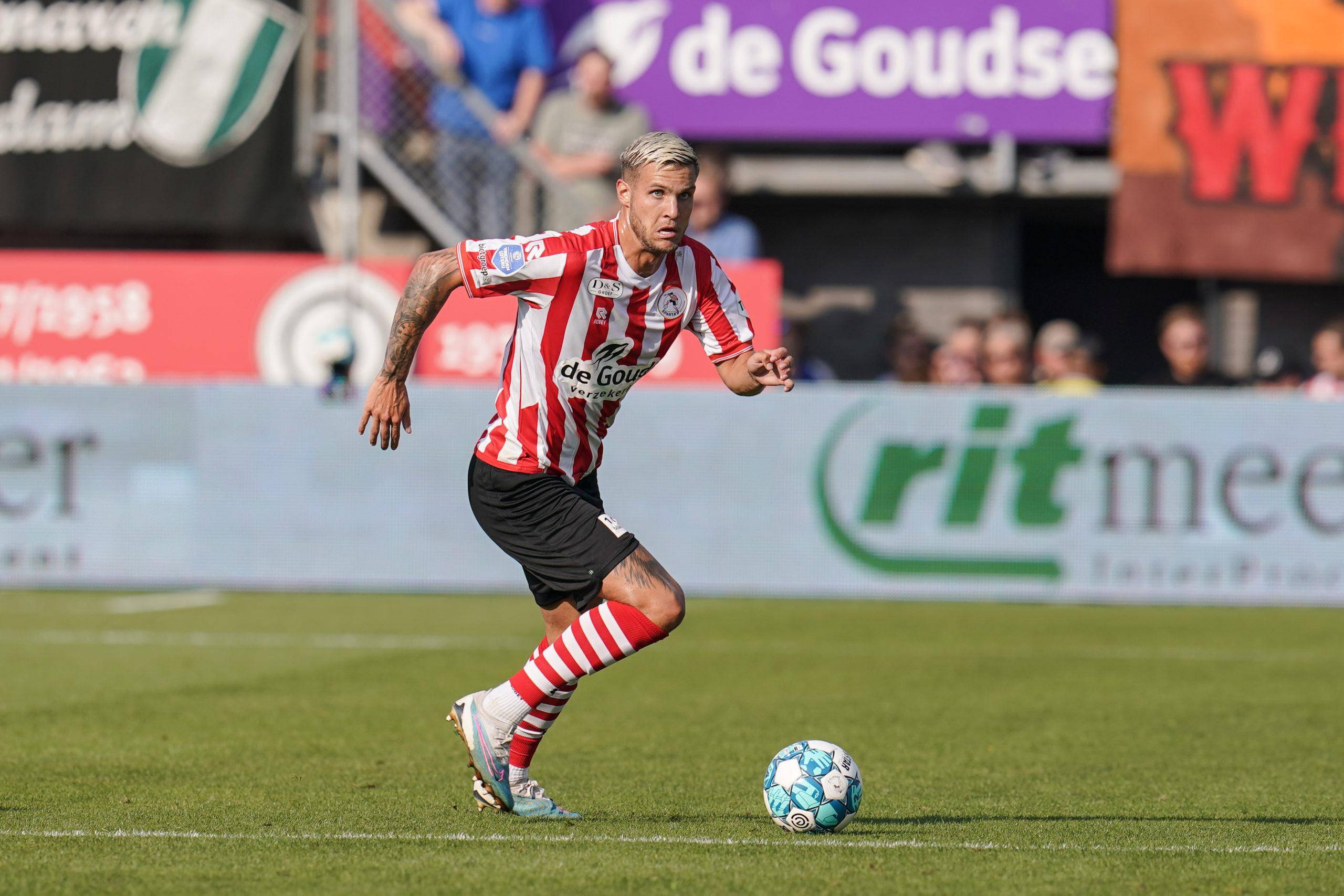 塔图姆通过 塔图姆通过