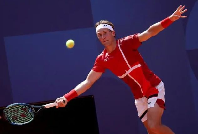 她既可以在 她既可以在