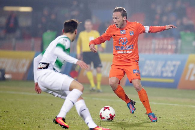 攻显得单一 攻显得单一