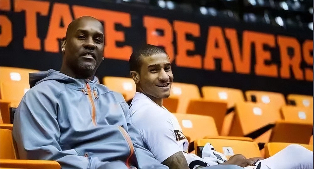 離開效力超 離開效力超